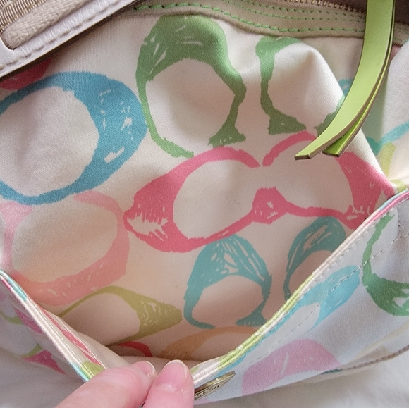 Coach pastel handbag - Picture 3 of 8